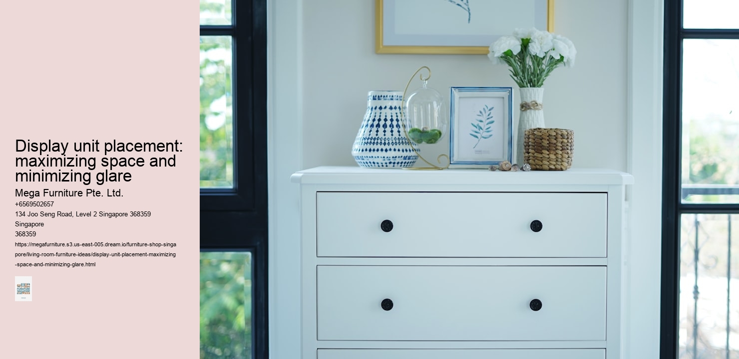 Display unit placement: maximizing space and minimizing glare
